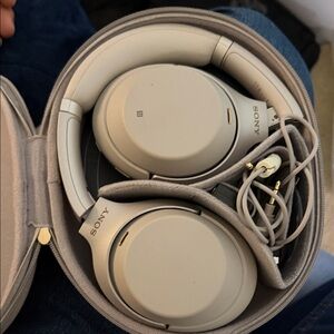 Sony 1000XM3Over-Ear Wireless Headphones - Gray